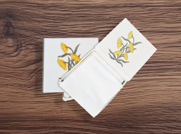 Hand Crafted Dining Table Tissue Box – Sun Flower 100% Cotton , Cotton Cloth